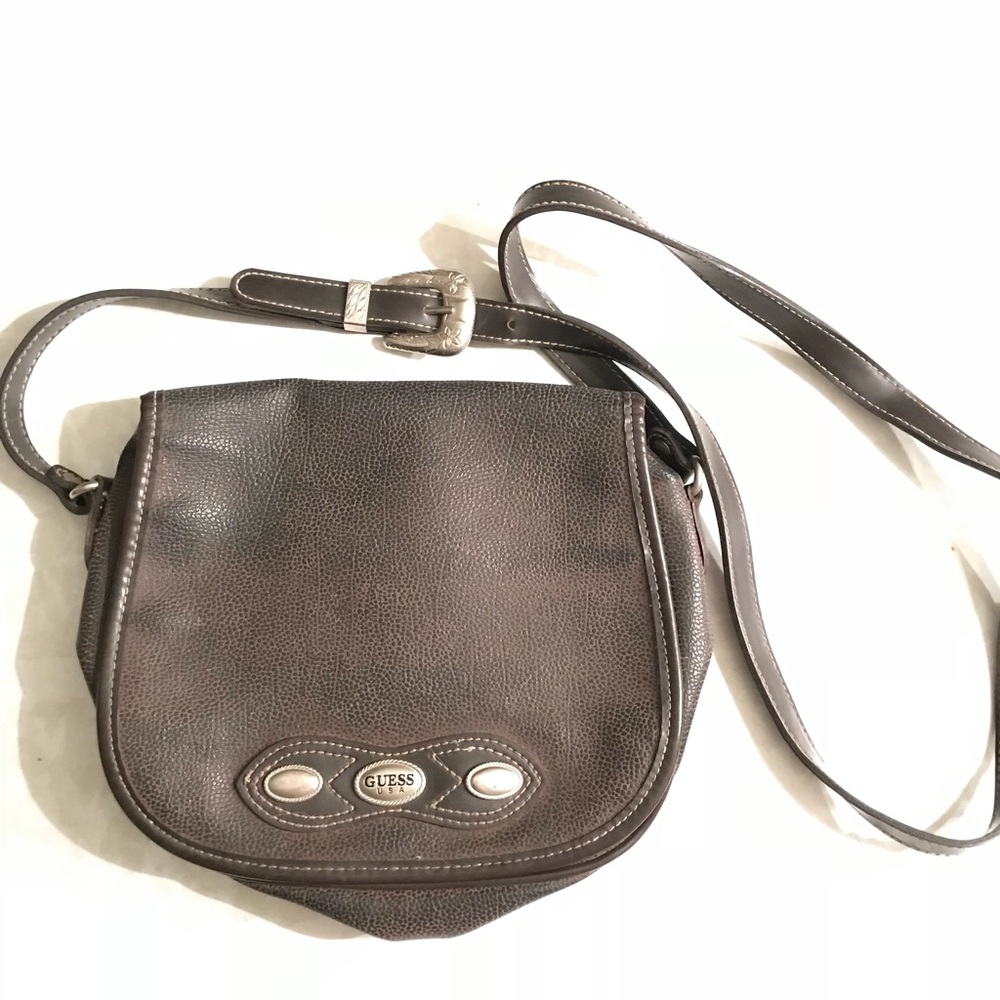Vintage Brown Guess shoulder bag.